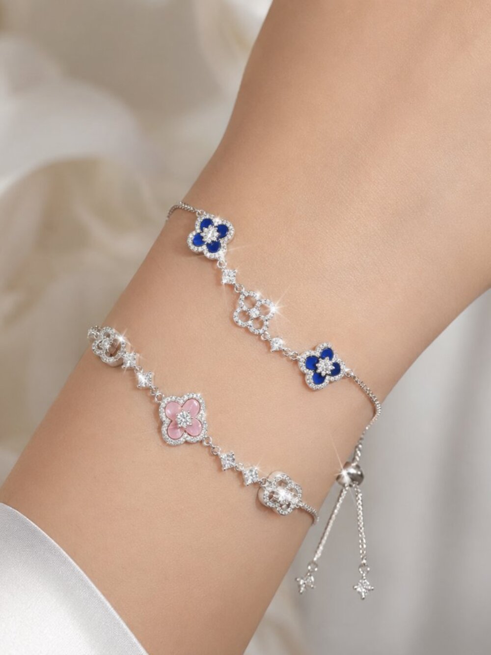 Four Leaf Clover Adjustable Bracelet - Shell & Zircon